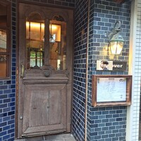 イノーヴェ - 入り口。