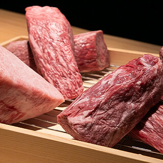 1頭買いした北海道産ホルモン、幻の和牛“えぞ但馬牛”をご提供