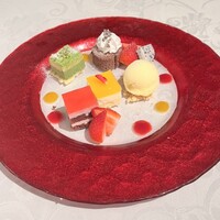 エスカーレ ホテルモントレ大阪 - 