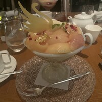グランド キッチン - 季節の桃のパフェ♡