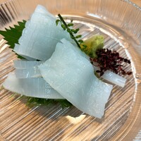 割烹 むら山 - イカ刺し(ハワイの岩塩)