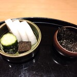 まき村 - 香の物と海苔
