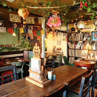 "【Fully Equipped Private Rooms】A Handmade Space to Experience Asia ◆ Perfect for Girls' Gatherings"