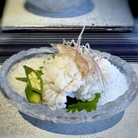 日本料理 TOBIUME - ＊斜め上から