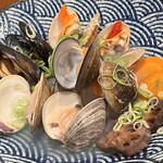 ヒル薬膳粥・ヨル貝料理カイノクチ - 蒸し貝