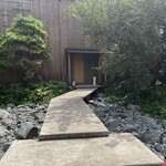 UOYUKI SOUP CURRY & - こちらは『日本料理 魚幸』さんの入口