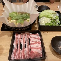 豚しゃぶ せいろ蒸し 豚匠 なんば邸 - 