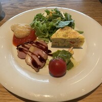 ウォルプタス 東京駅グランルーフ店 - 