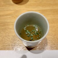 神戸牛 しゃぶしゃぶ おもき 離れ 銀座店 - 神戸牛出汁スープ