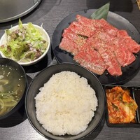 食べ飲み放題 焼肉ダイニングちからや 名駅店 - 