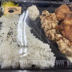 ふらりん丼丸 - 料理写真:とりからミックス弁当　６９０円