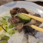 キッチン ブルー グローブ - 牛小間とお新香