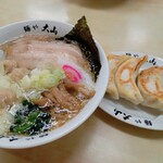 青竹手打ちラーメン 麺や 大山 - 