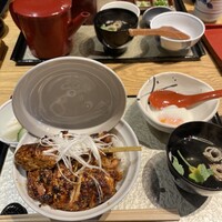 ひつまぶし 登河 那古野本店 - 