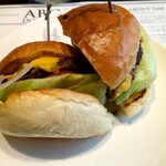 ダグズ・バーガー - カルフォルニアチーズバーガー♪