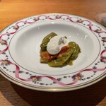 両忘 - 甘い唐辛子withリコッタチーズ(？)。産地失念。ソースが特徴的で何層にも織り成された味わい。