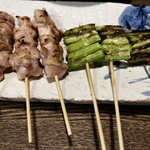 ショクシャ - 鶏もも串　アスパラ串