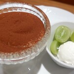 commedia - ティラミスとシャインマスカット