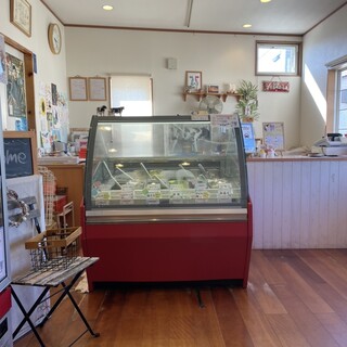 伊藤牧場のジェラート屋さん ぐらなーと_2
