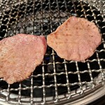 焼肉ホルモン はねいし - 