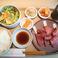炭火焼肉 肉の匠 ひうち - 