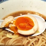 くり山 - 味玉断面図