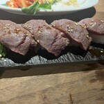炭火焼肉・にくなべ屋 神戸びいどろ - 