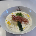 黄金の塩らぁ麺 ドゥエ イタリアン - 