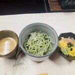 黒茶屋 - 寿美屋謹製 冷やし蓬うどん
      胡麻だれ、薬味