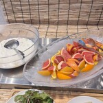 プラス イー クロス - 