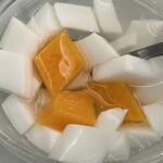 剣閣 - 杏仁豆腐