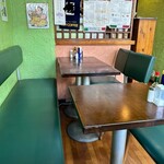 フォーシーズン - 店内