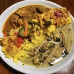 アジアごはんとスパイスカレー アドゥマン - 