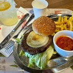 よこすか三大グルメのお店 よこすかグルメ艦隊 - 