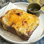 Menotti's Tokyo - Toast Cheese