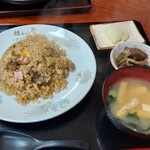 よこちゃん亭 - チャーハン