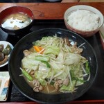 よこちゃん亭 - 野菜炒め定食