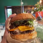 THE GRABBER hamburger pub - 『ORANGE CHEESE BURGER¥2,035』 『ハートランド¥825』