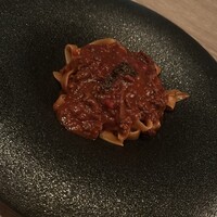 スミレオオサカ - トリュフ添え　ボロネーゼ