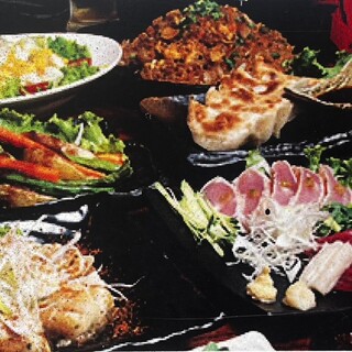 カラオケ・飲み放題付き◎南国料理や中華も含んだお得なコース