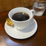 キッチン ブルー グローブ - ホットコーヒーのアップ