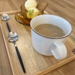 石田珈琲焙煎所 - バニラアイスとカフェオレ