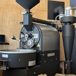 石田珈琲焙煎所 - 大きな焙煎機