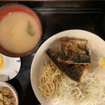 やきとりまこっちゃん 豊田駅前店 - サバ塩焼き