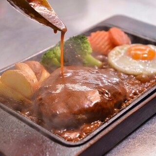 創業60年余り！老舗が魅せる洋食料理