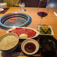 焼肉 しんうち 神楽坂 - 