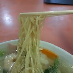 江南春 - 麺アップ。