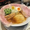 醤油らーめん ピース 豊中店