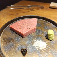 和牛とタン 焼肉 とみ 新橋本店 - 