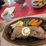 グリルあらの - サーロインステーキセット(レアorミディアムorウエルダン選べます)２０５０円ライス+サラダ+スープ付きプラス２００円でドリンク付き